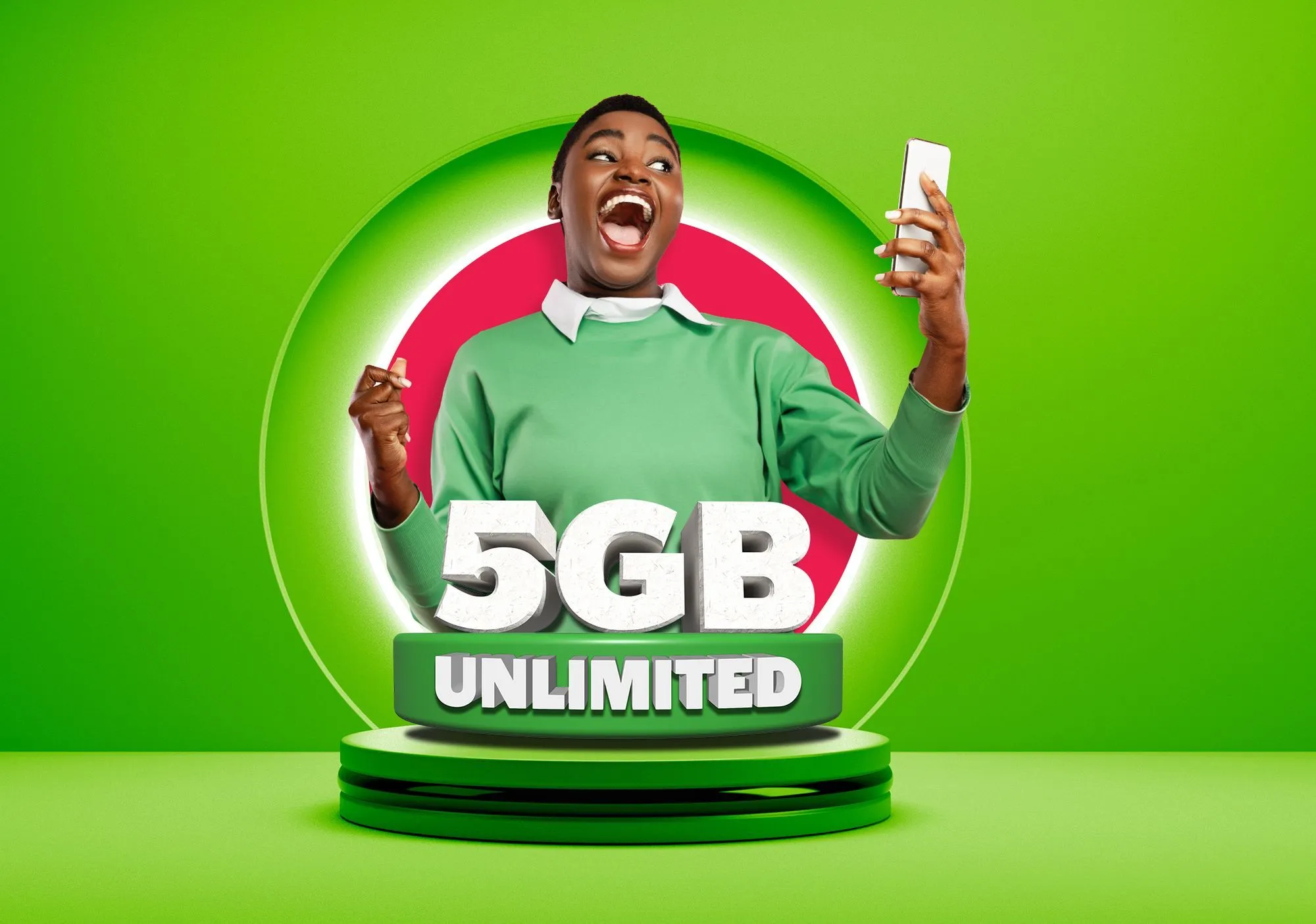 Person ecstatic and shouting about Melon Mobile 5 GB Unlimited plan.